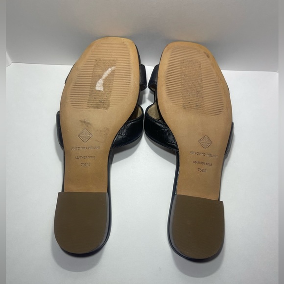 Antonio Melani Black Leather Croc Pattern Slide Sandal size 7.5 - Picture 3 of 3